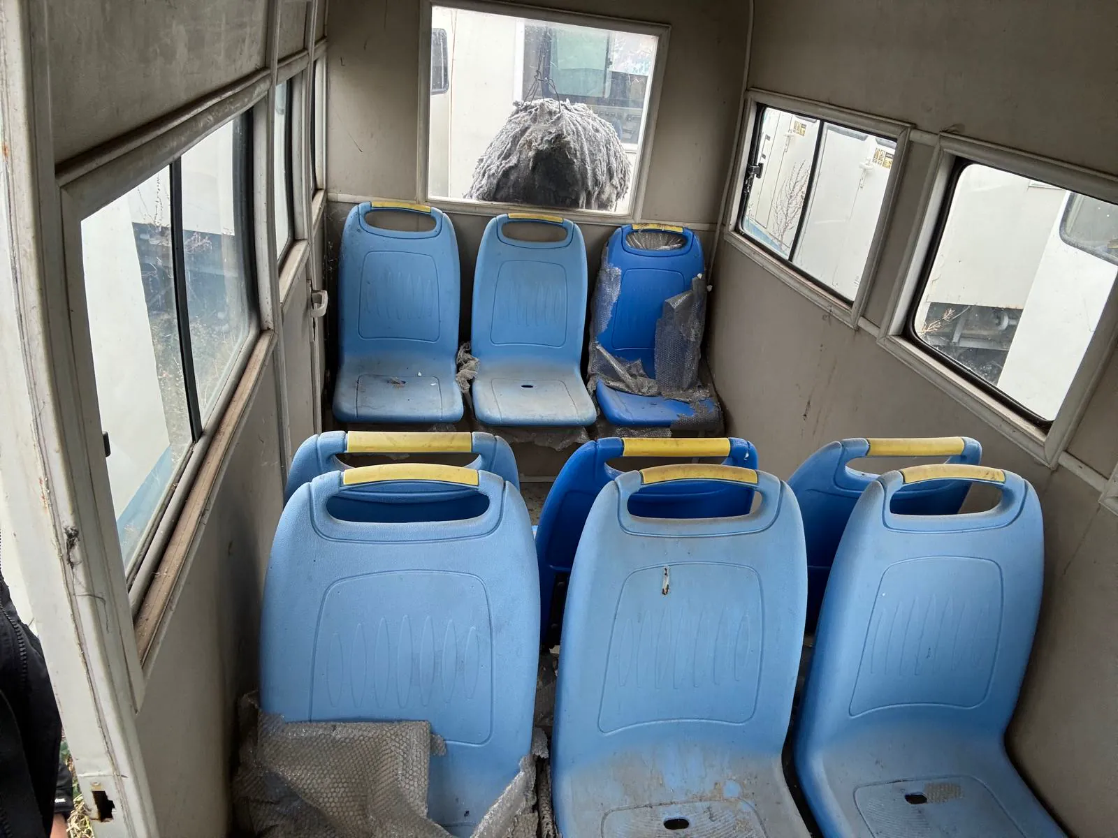 Seats made of cheap basin plastic
